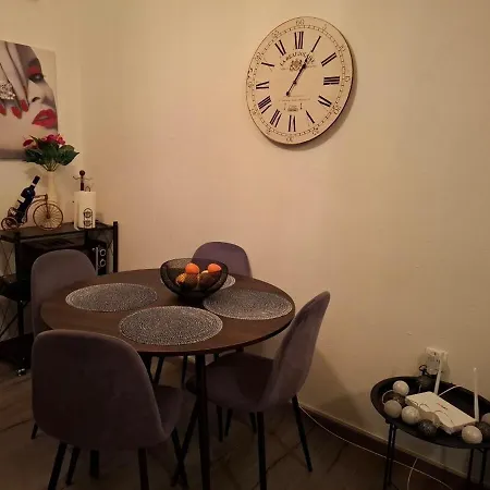 Апартаменты Close To Metro Салоники